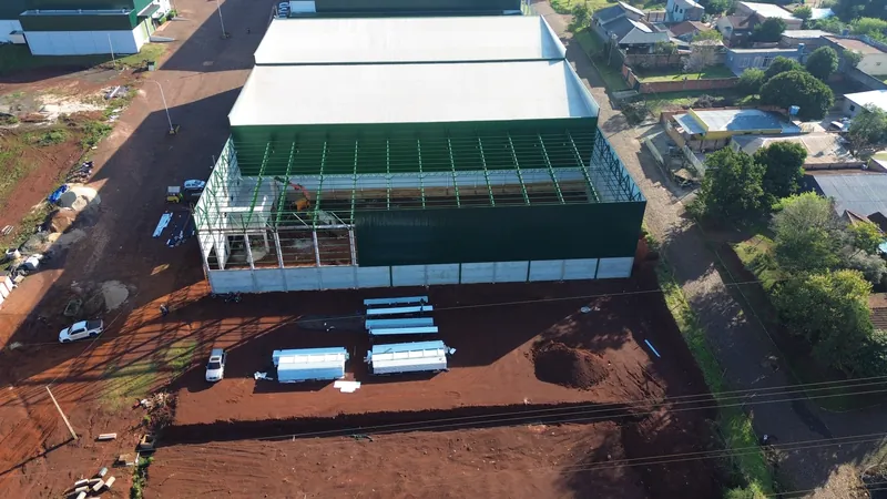 Parque Industrial Km 11, Estructuras Metálicas